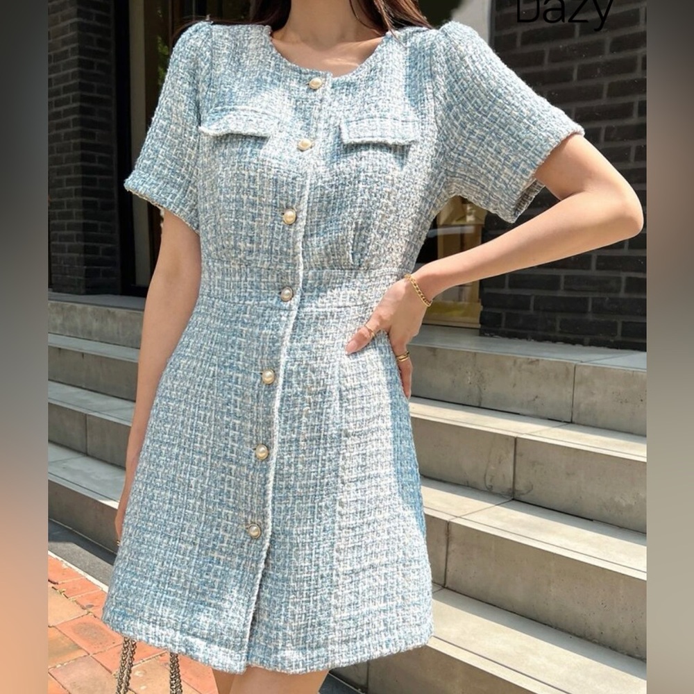 Puff sleeve tweed dress